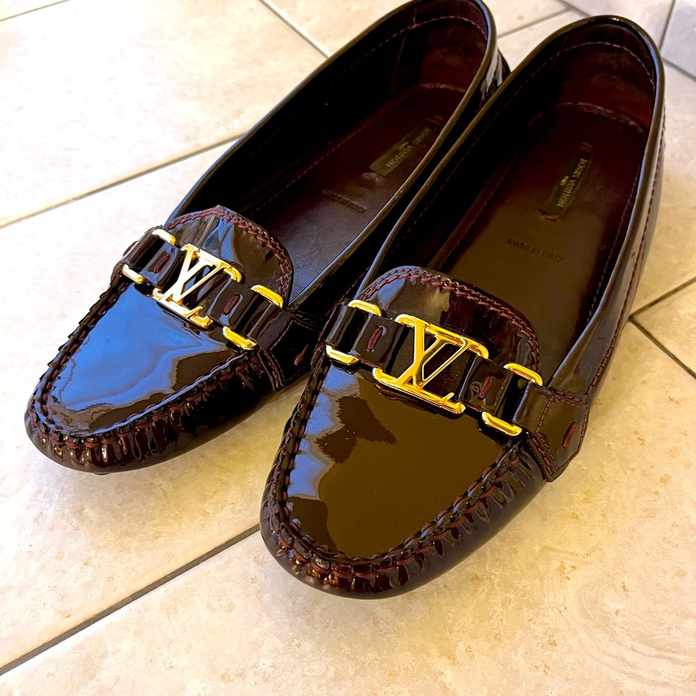 Louis Vuitton flats
